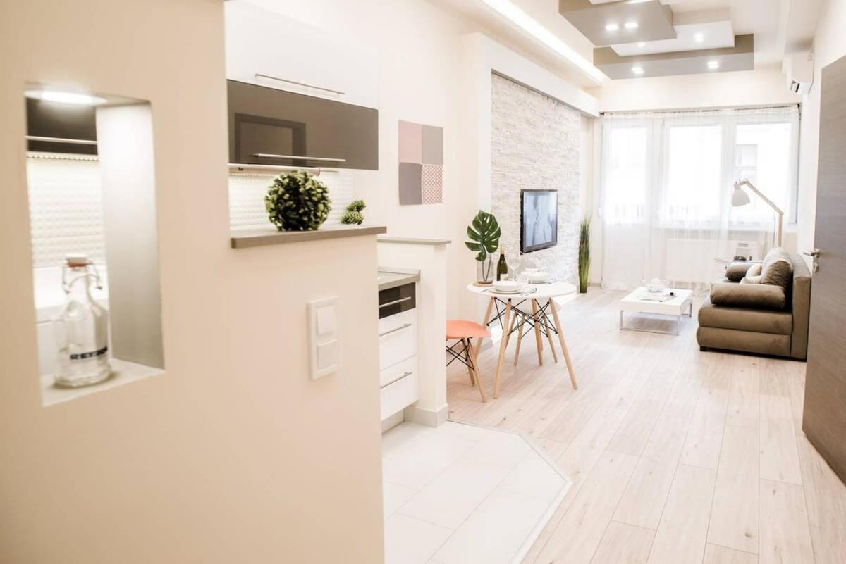 New Luxury Apartment In The Center With A/C Budapest Eksteriør billede
