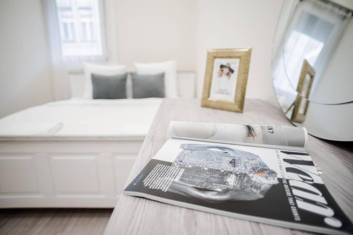 New Luxury Apartment In The Center With A/C Budapest Eksteriør billede
