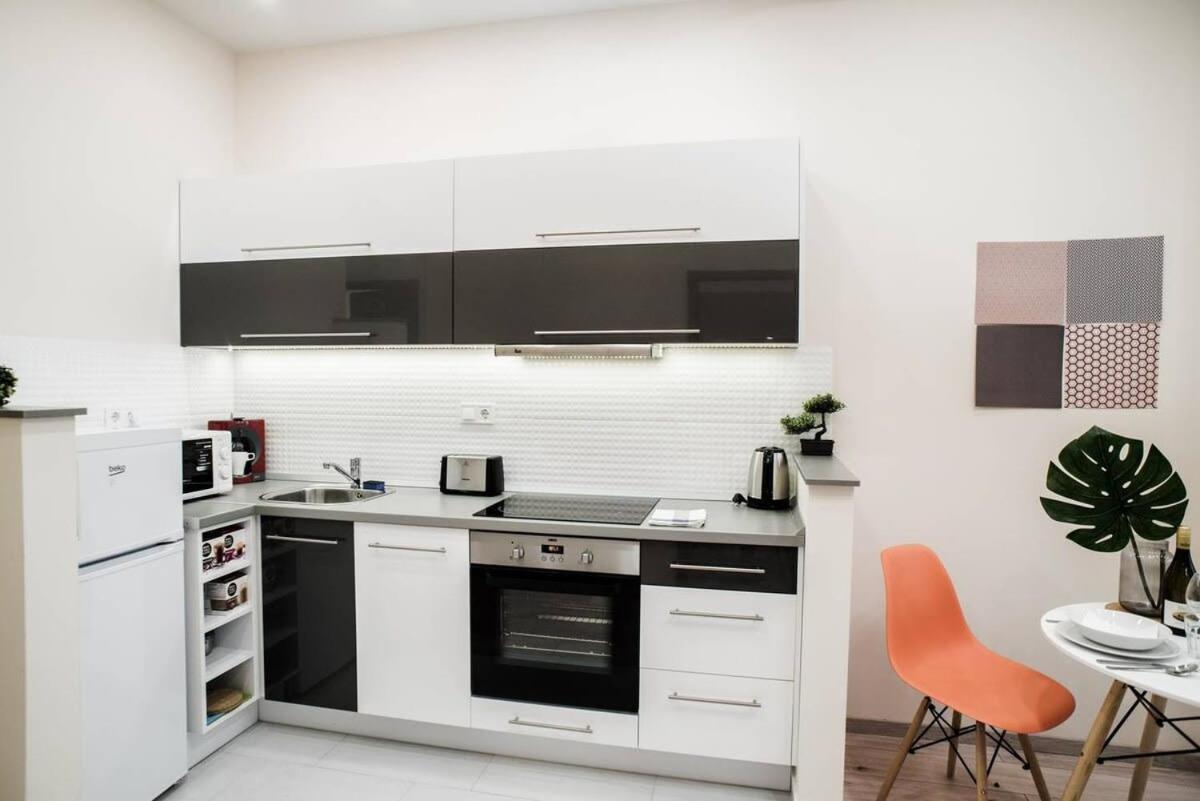 New Luxury Apartment In The Center With A/C Budapest Eksteriør billede